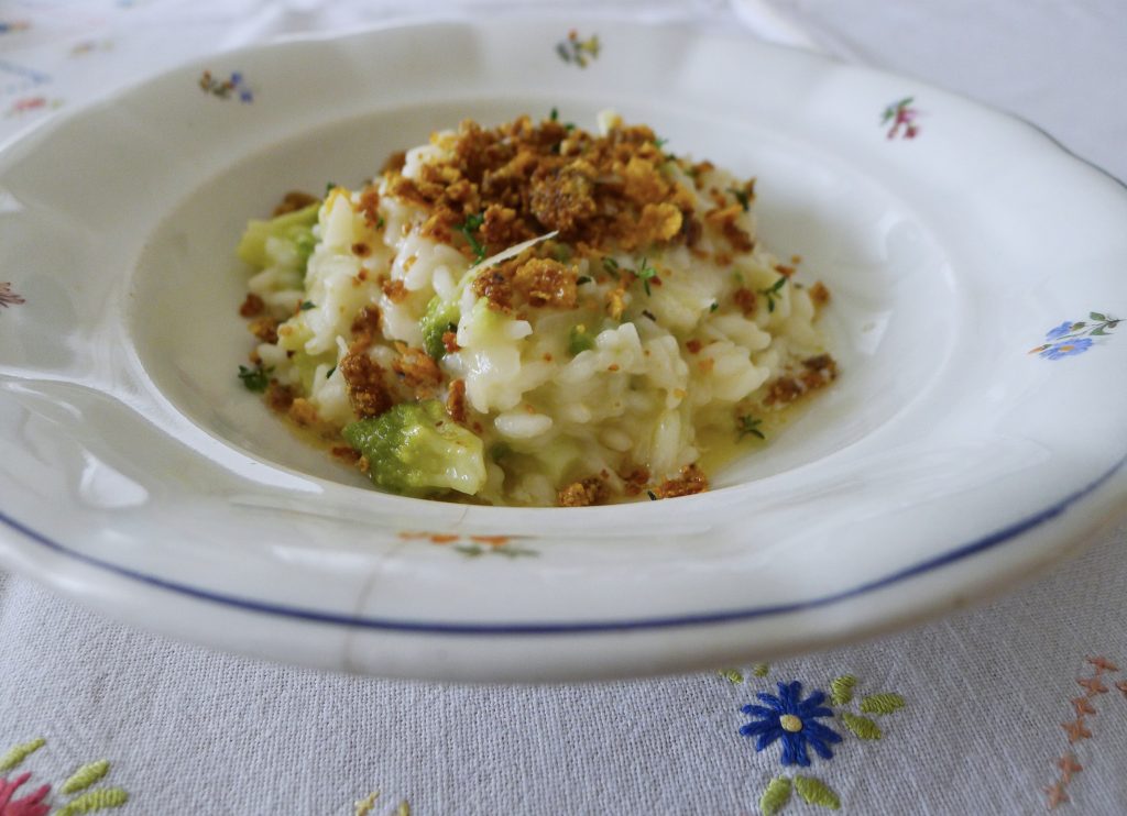 Rizoto s karfiolom Romanesco a s ančovičkovou posýpkou